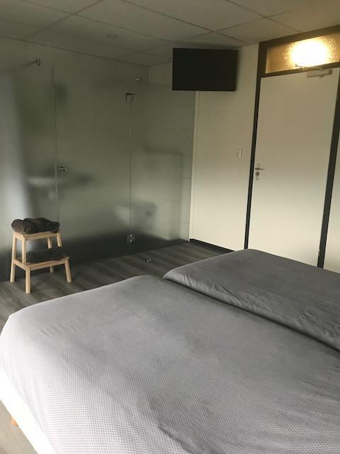 Hotel De Raket Rogat Экстерьер фото